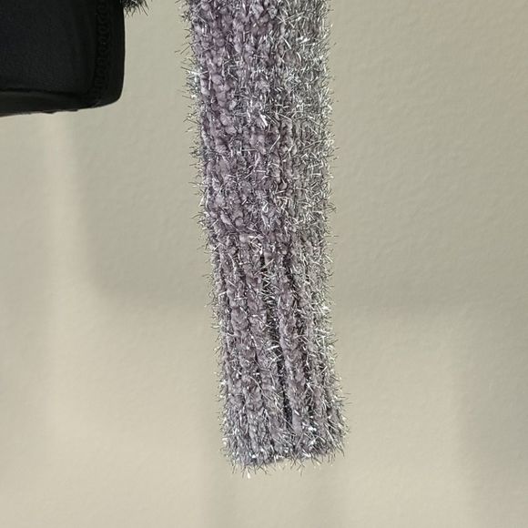 Love by Design Top/Sweater - Picture 4 of 9